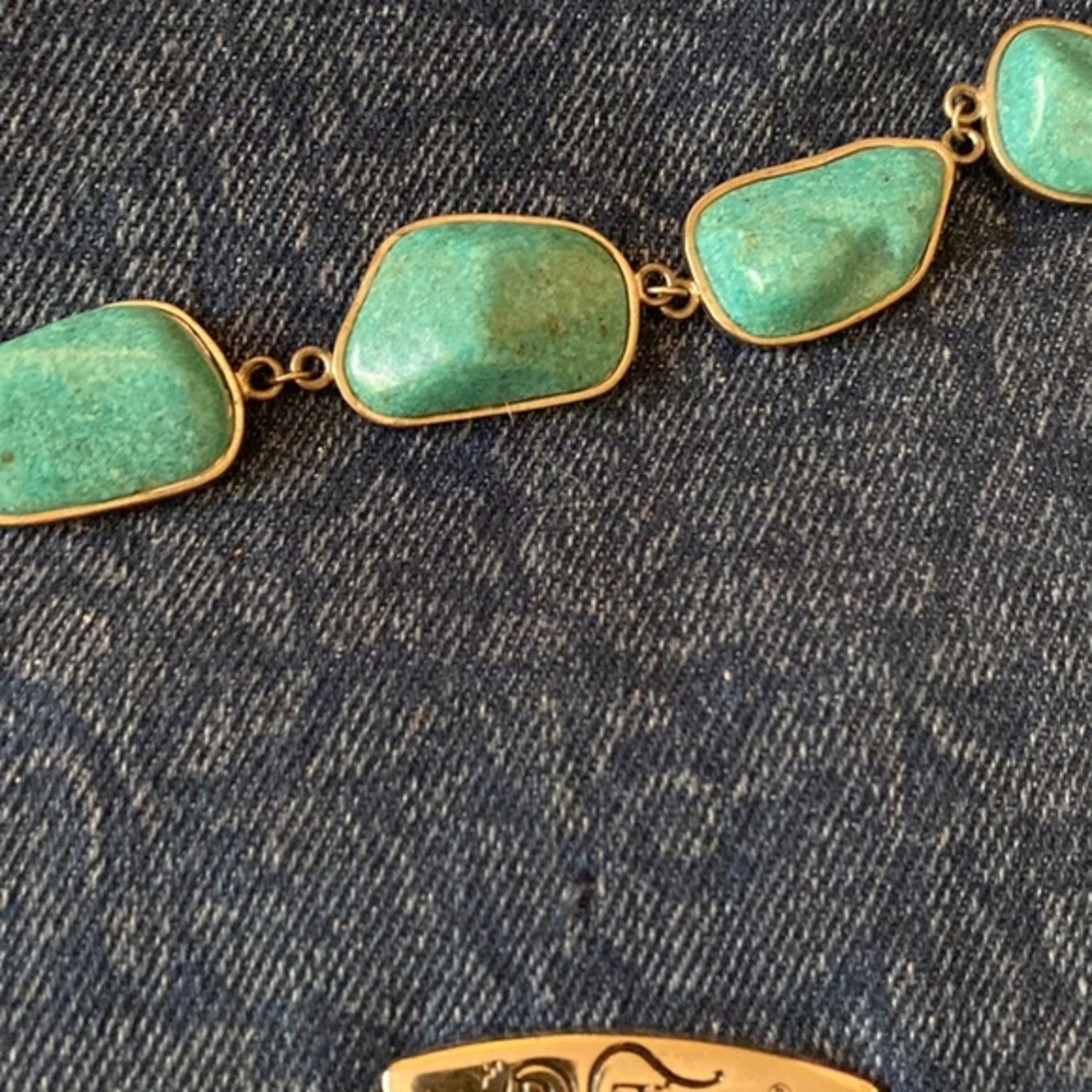 Chunky Turquoise bracelet  SIZE 7” toggle closure